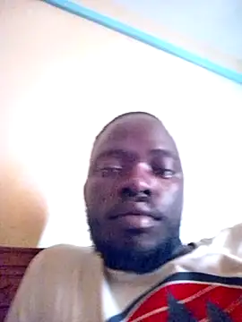 Snapshot of MaskedGQ chatting on September 28, 2025, 10:20 am MaskedGQ online show from September 28, 2025, 10:20 am