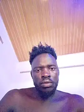 Snapshot of MaskedGQ chatting on October 11, 2025, 9:30 am MaskedGQ online show from October 11, 2025, 9:30 am