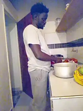 Snapshot of MaskedGQ chatting on October 13, 2025, 1:44 pm MaskedGQ online show from October 13, 2025, 1:44 pm