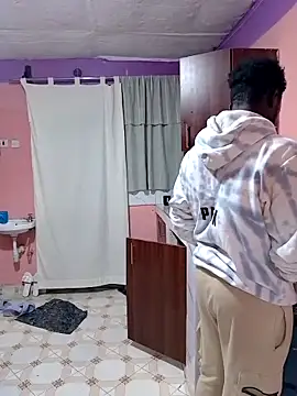 Snapshot of MaskedGQ chatting on October 25, 2025, 4:24 pm MaskedGQ online show from October 25, 2025, 4:24 pm