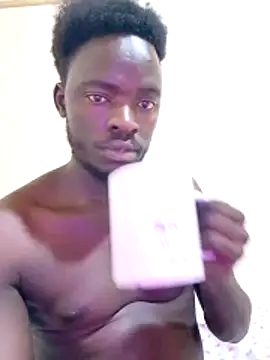 Snapshot of MaskedGQ chatting on October 29, 2025, 12:02 am MaskedGQ online show from October 29, 2025, 12:02 am