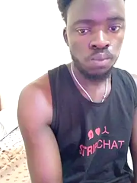 Snapshot of MaskedGQ chatting on October 31, 2025, 11:33 am MaskedGQ online show from October 31, 2025, 11:33 am