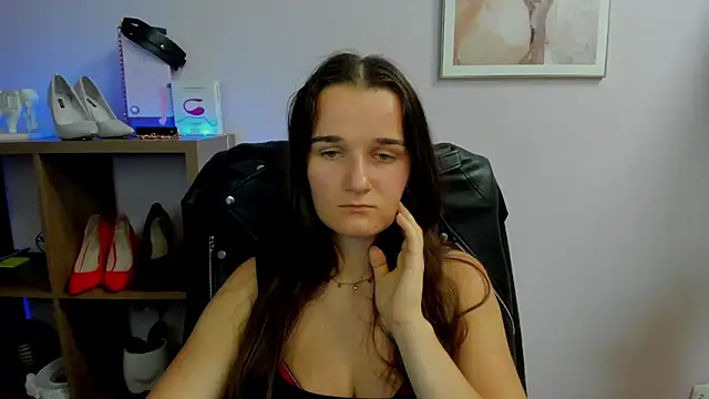 Snapshot of KateDelight chatting on September 28, 2025, 6:57 pm KateDelight online show from September 28, 2025, 6:57 pm