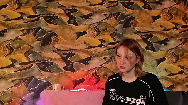 CrystalRey online show from December 7, 2024, 4:09 am