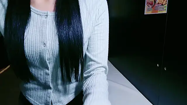 Snapshot of sayaka_xo chatting on December 11, 2024, 10:03 am sayaka xo online show from December 11, 2024, 10:03 am