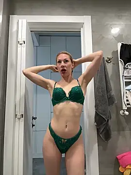 LuisaBecker online show from April 5, 2026, 8:22 am