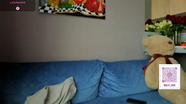 mollyyank online show from March 12, 2026, 11:27 am