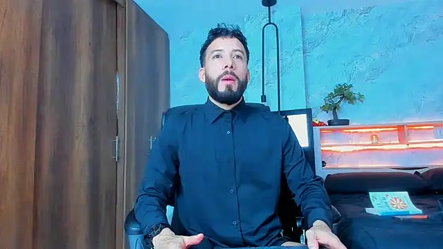 Snapshot of bruno_woods chatting on February 28, 2025, 7:03 pm bruno woods online show from February 28, 2025, 7:03 pm