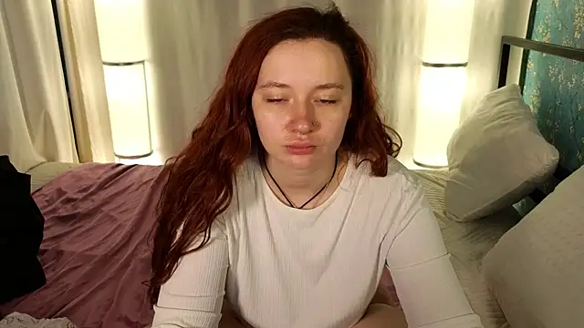 Snapshot of carolina_elf chatting on December 4, 2024, 7:39 am carolina elf online show from December 4, 2024, 7:39 am
