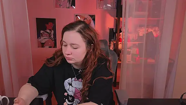 carolina elf online show from November 29, 2025, 12:19 pm