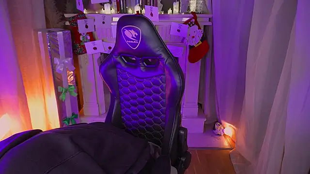 carolina elf online show from January 13, 2026, 5:02 am