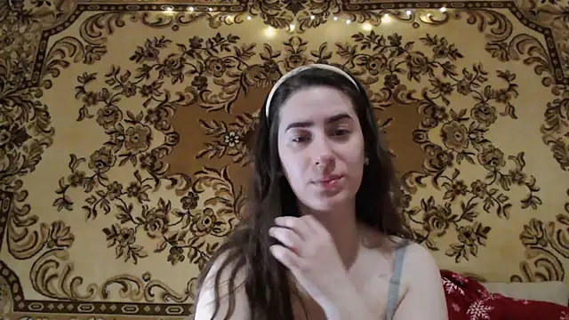 Snapshot of INELIKA chatting on December 3, 2025, 9:57 pm INELIKA online show from December 3, 2025, 9:57 pm