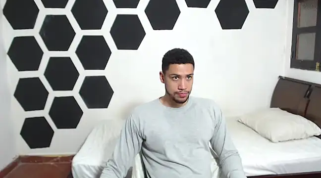 Snapshot of Jhors__Collens chatting on January 18, 2025, 6:24 am Jhors Collens online show from January 18, 2025, 6:24 am
