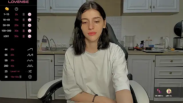 Snapshot of broosnica1 chatting on January 11, 2025, 8:11 am broosnica1 online show from January 11, 2025, 8:11 am