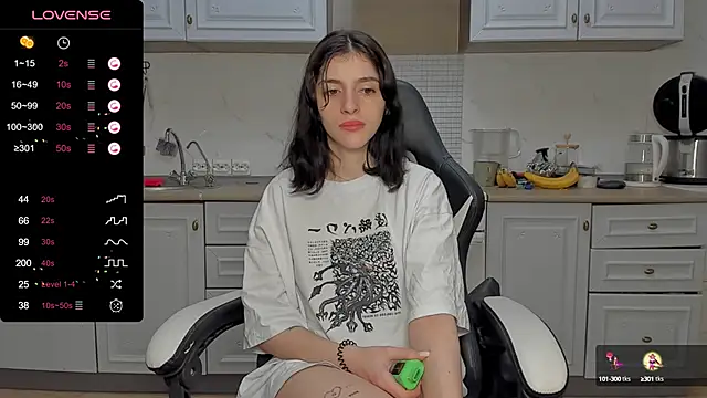 Snapshot of broosnica1 chatting on January 25, 2025, 9:47 am broosnica1 online show from January 25, 2025, 9:47 am