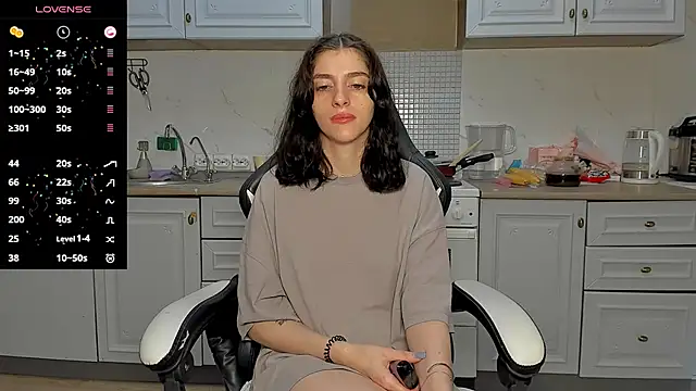 Snapshot of broosnica1 chatting on March 10, 2025, 1:32 pm broosnica1 online show from March 10, 2025, 1:32 pm