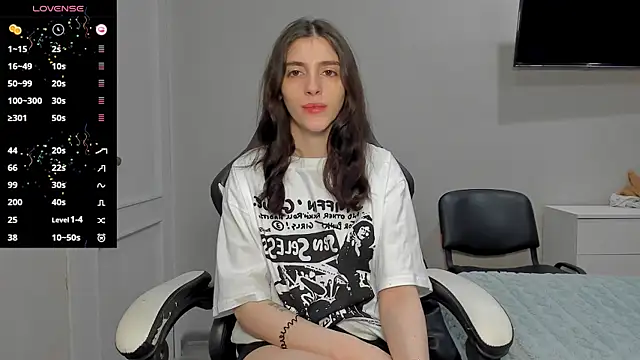 broosnica1 online show from November 11, 2025, 8:03 am