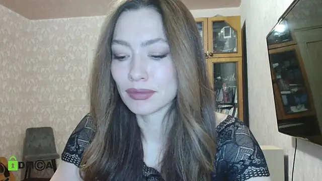 alicia spicy online show from December 2, 2024, 3:47 am