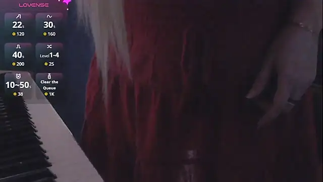 Snapshot of mila_von_tease chatting on November 10, 2025, 6:18 pm mila von tease online show from November 10, 2025, 6:18 pm