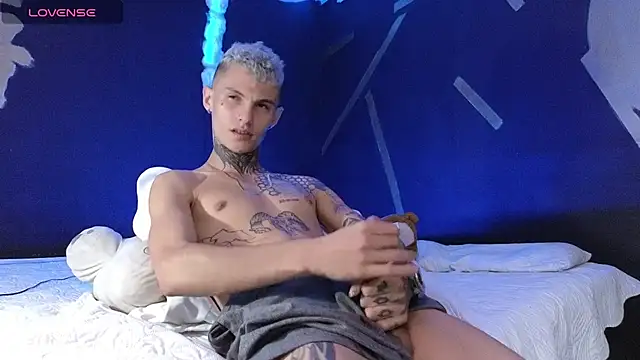 Stuart Boy  online show from March 18, 2025, 6:36 am