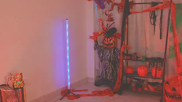 Samanta cutee online show from November 7, 2025, 10:32 pm