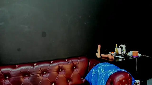 Charlotte  Brown  online show from January 6, 2025, 12:35 pm