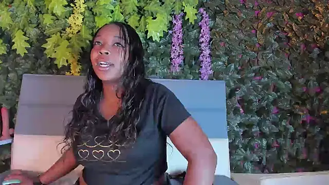 Charlotte  Brown  online show from January 31, 2025, 10:31 am