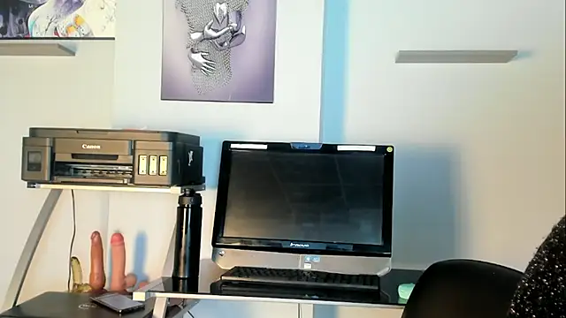 Charlotte  Brown  online show from February 27, 2025, 1:49 pm