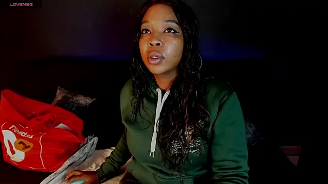 Charlotte  Brown  online show from March 21, 2025, 12:50 pm