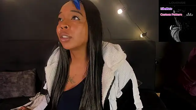 Charlotte  Brown  online show from September 11, 2025, 1:00 pm