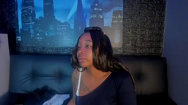 Charlotte  Brown  online show from September 27, 2025, 12:32 pm