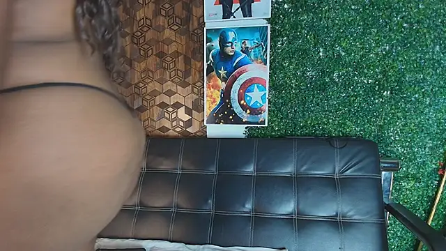 Charlotte  Brown  online show from October 1, 2025, 1:17 pm