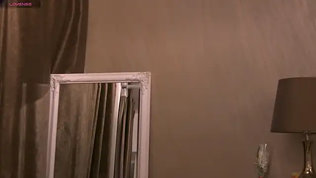 GinaMence online show from March 1, 2025, 9:04 pm