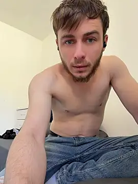 Julian128 online show from April 25, 2026, 8:50 am