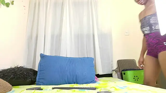 Snapshot of Amarantha_love69 chatting on February 14, 2026, 12:29 am Amarantha love69 online show from February 14, 2026, 12:29 am