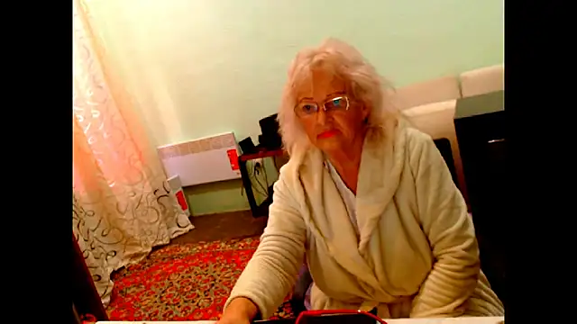 Natali7634 online show from October 21, 2025, 6:36 am