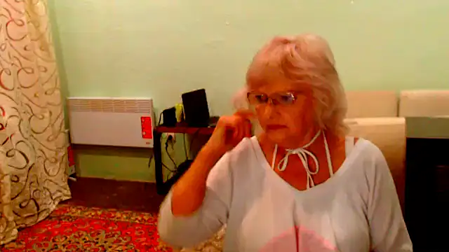 Natali7634 online show from November 5, 2025, 6:52 pm