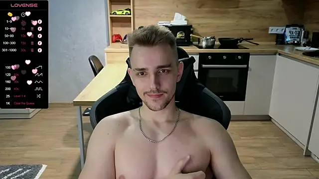 Larstar01 online show from January 29, 2025, 1:48 am