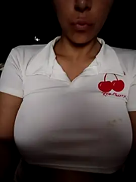 tiffani  love online show from February 15, 2026, 6:54 am