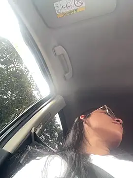 Snapshot of lulu_kis chatting on February 24, 2026, 6:39 pm lulu kis online show from February 24, 2026, 6:39 pm