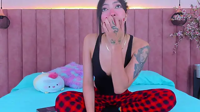 MarianaBranzz online show from December 29, 2024, 5:33 pm