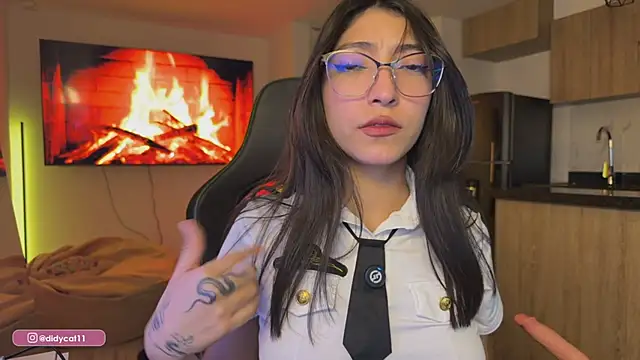 MarianaBranzz online show from March 26, 2026, 1:22 am