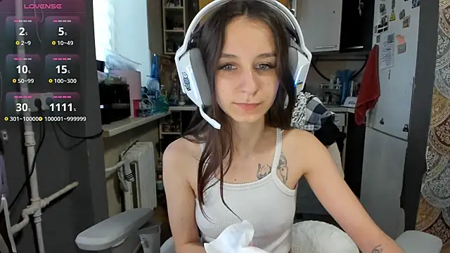  Nika Kik online show from May 14, 2026, 3:41 pm
