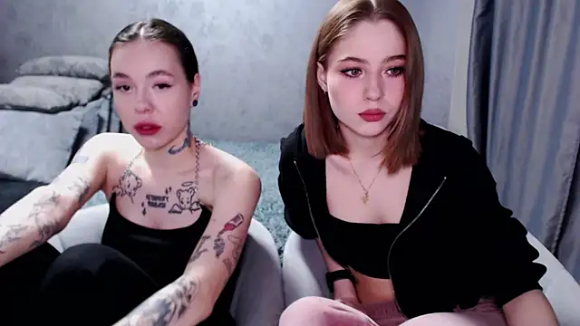 naughty dakota online show from April 8, 2026, 8:36 am