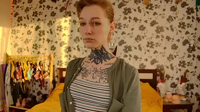 Snapshot of Littlespacemouse chatting on September 29, 2025, 2:38 am Littlespacemouse online show from September 29, 2025, 2:38 am