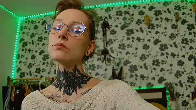 Snapshot of Littlespacemouse chatting on September 29, 2025, 3:06 pm Littlespacemouse online show from September 29, 2025, 3:06 pm