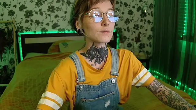 Snapshot of Littlespacemouse chatting on October 13, 2025, 3:01 pm Littlespacemouse online show from October 13, 2025, 3:01 pm