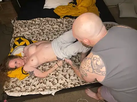 Snapshot of Satans_Play chatting on November 9, 2025, 7:28 am Satans Play online show from November 9, 2025, 7:28 am