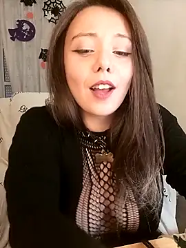 Kimiechanuwu online show from October 30, 2025, 5:02 pm