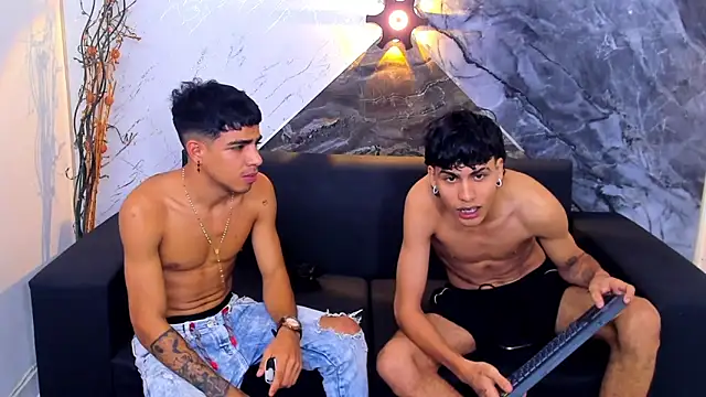 Snapshot of Hottwinkguys chatting on January 30, 2025, 4:16 am Hottwinkguys online show from January 30, 2025, 4:16 am